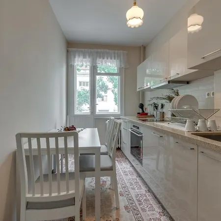 アパート Beautiful Jewel In Center